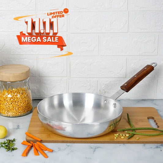 KLASSIC Round Frying Pan Metal Finish Fix Strong Wooden Handle 1080